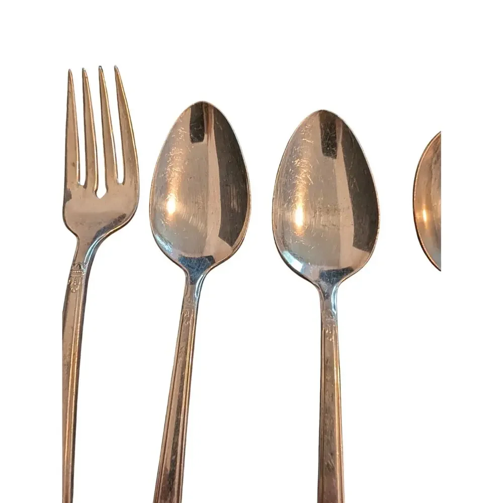 Vintage 1847 Rogers Bros FIRST LOVE Assorted 8 Piece Silverplate Flatware